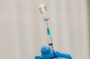 Photo d’une fiole de vaccin contre le Covid-19. (Illustration)