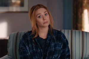 Wanda Maximoff dépassée par les évènements dans l'épisode 7 de "WandaVision"
