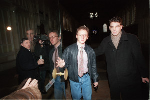 Jean-Marie Villemin et son avocat Arnaud Montebourg en 1994 au Palais de Justice de Dijon.