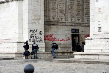 Des inscriptions avaient notamment été taguées sur l'Arc de Triomphe, en marge de la manifestation des Gilets jaunes le 1er décembre 2018.
