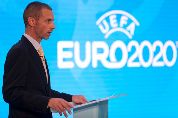 17 mars 2020 : le président de l'Uefa Aleksander Ceferin officialise le report de l'Euro à 2021