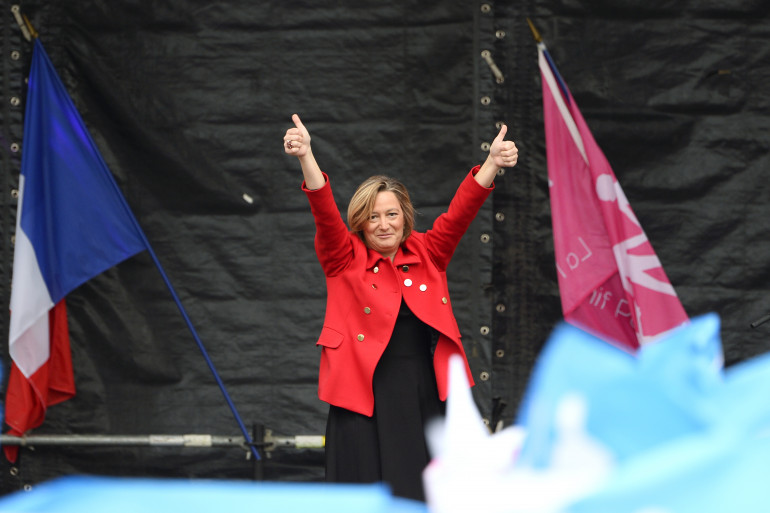 Ludovine de la Rochère présidente de La Manif pour Tous lors d'une manifestation à Paris le 5 octobre 2014