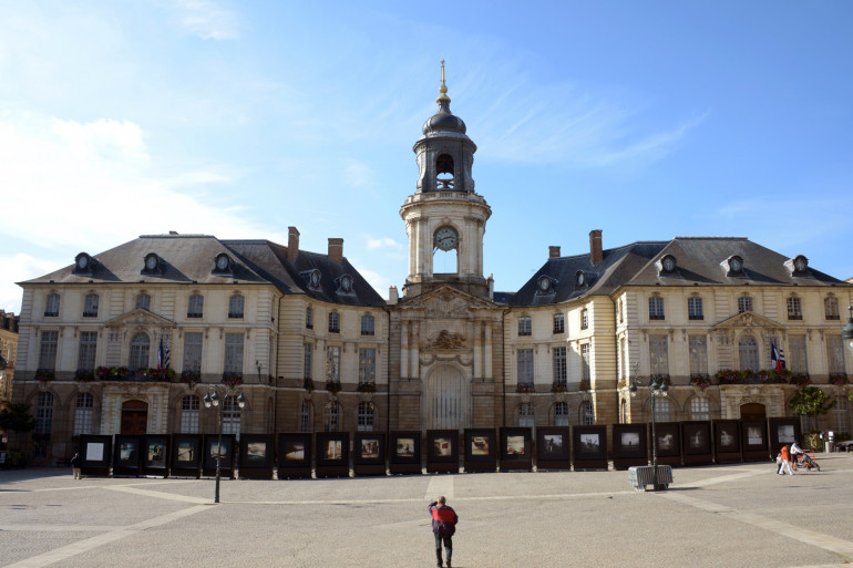 Rennes un immeuble de 17 étages devient une tour infernale pour ses