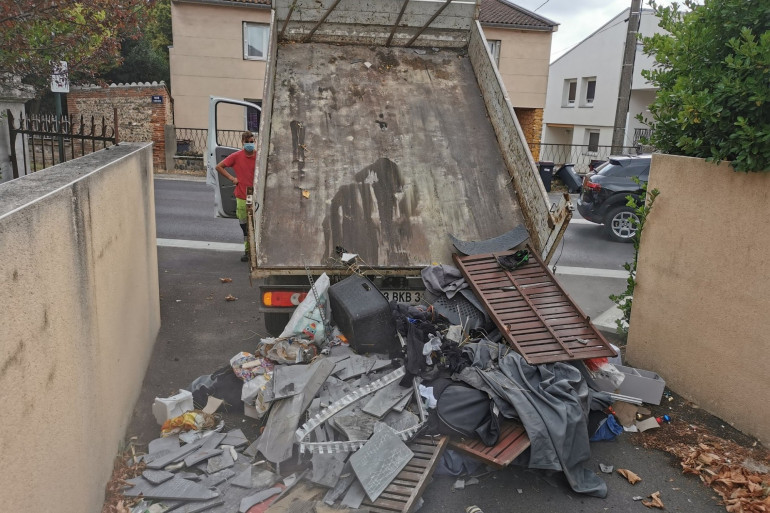 Des déchets rapportés à un contrevenant.