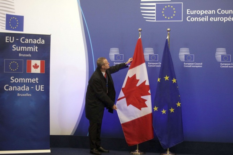La préparation d'un sommet UE-Canada, le 30 octobre 2016