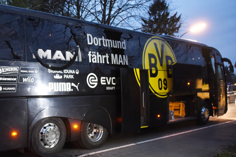 Le bus du Borussia Dortmund touché par des explosions le 11 avril 2017