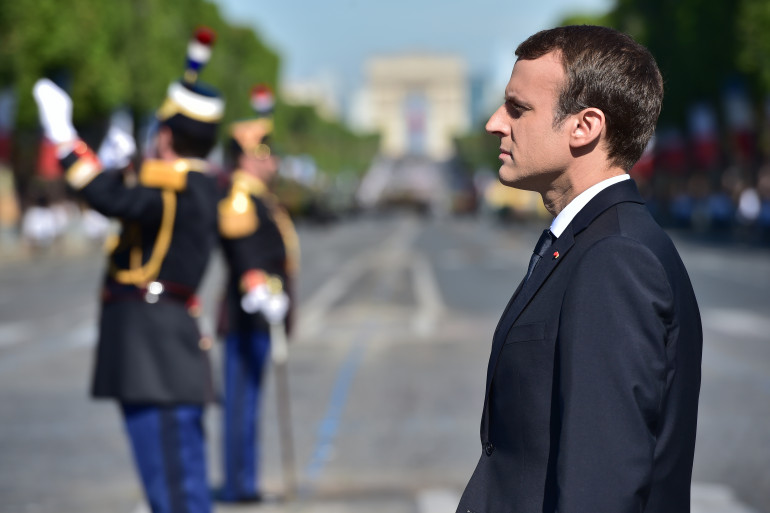 Emmanuel Macron sur les Champs-Élysées, le 14 juillet 2017