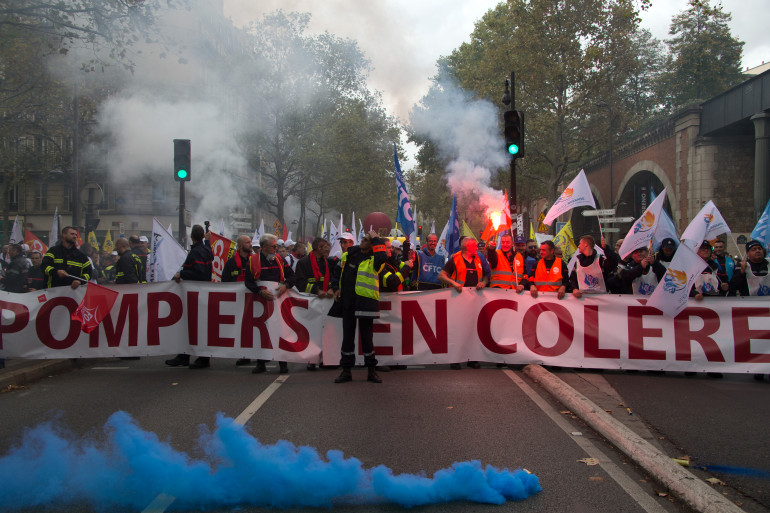 Des pompiers lors d'une manifestation à Paris le 15 octobre 2019