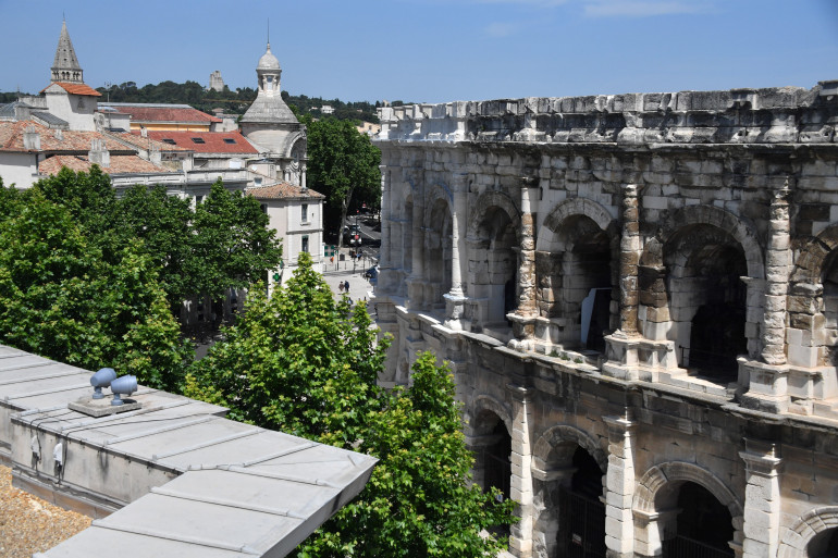 Les arènes de Nîmes (illustration)