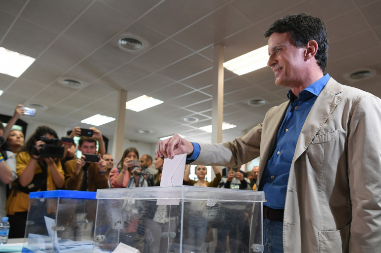 L'ancien Premier ministre Manuel Valls a voté à Barcelone, le 26 mai 2019
