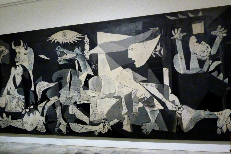 Le tableau "Guernica" de Pablo Picasso au Musée de la reine Sofia de Madrid