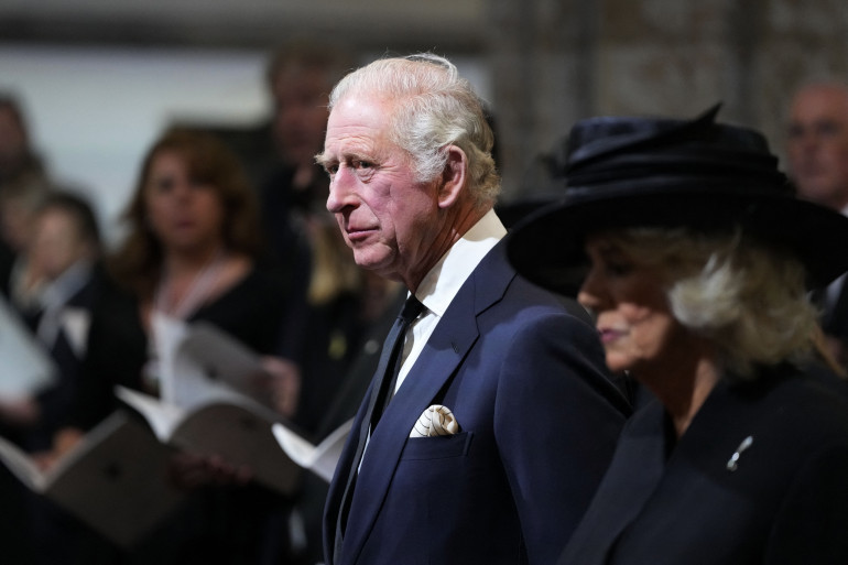 Le roi Charles II accompagné de sa femme, Camilla à la cérémonie d'adieu de la reine Elizabeth II, le 16 septembre 2022.