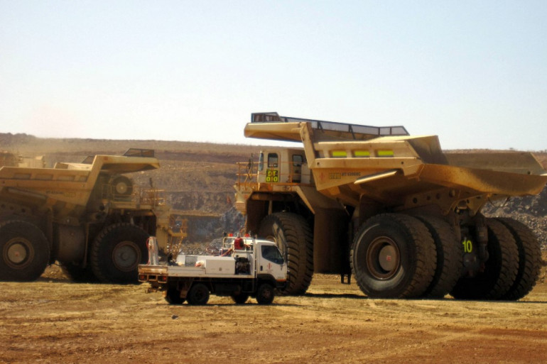 Illustration de camions dans des mines de l'Ouest Australien