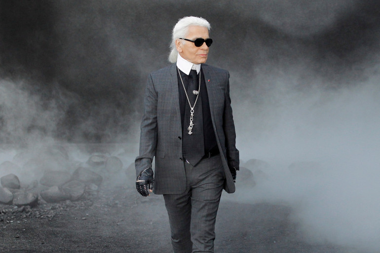 Karl Lagerfeld comment a t il trouve son look iconique