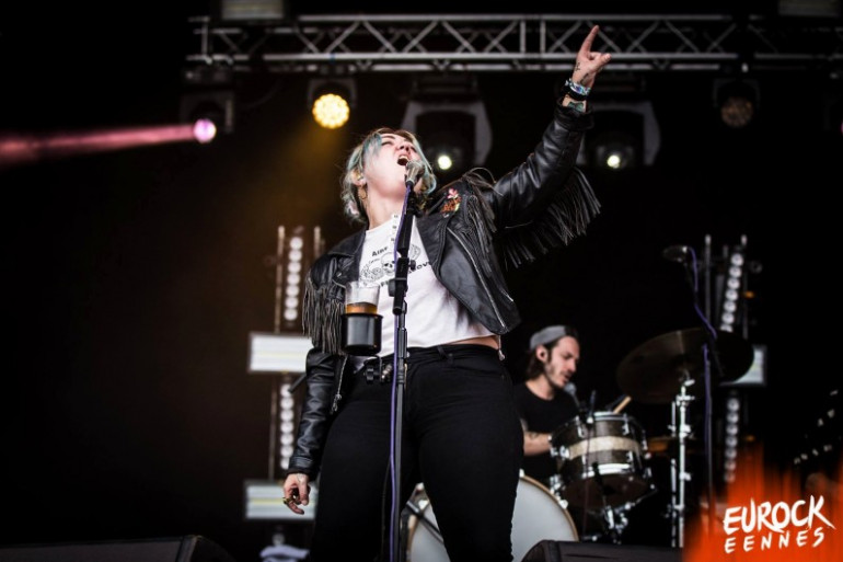 Elle King sur scène aux Eurockéennes de Belfort