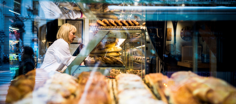 Rhone Un Boulanger Retire Son Gateau Mamadou Juge Raciste Et S Excuse