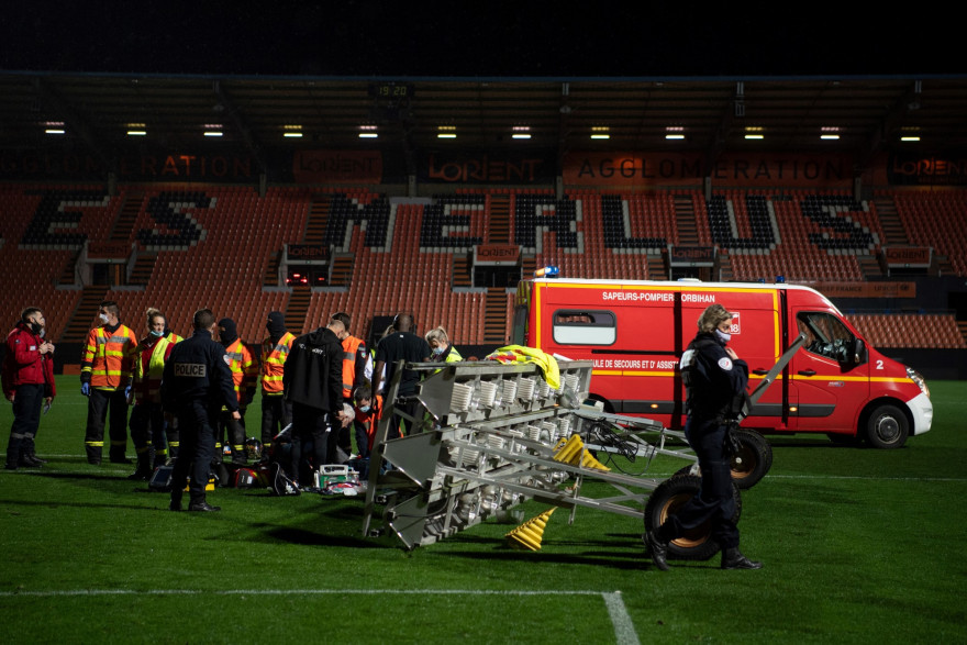 Stade Lorient Lorient-Rennes : un jardinier tué par la chute d'une rampe de lumières