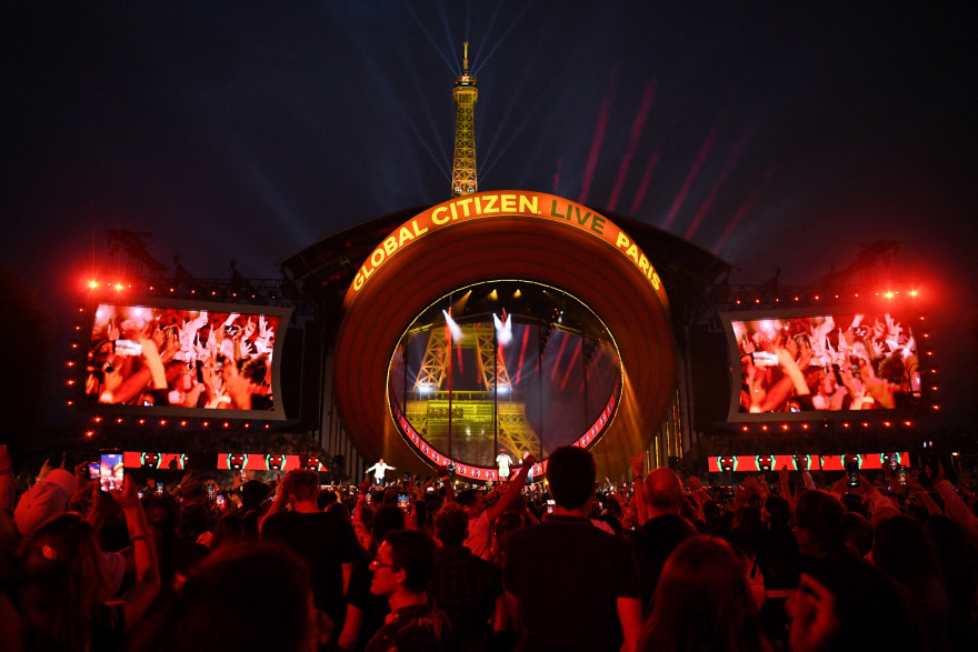 Global Citizen Live : Elton John, Ed Sheeran et Christine and the Queens  illuminent Paris