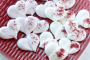 Des meringues en forme de cœur 