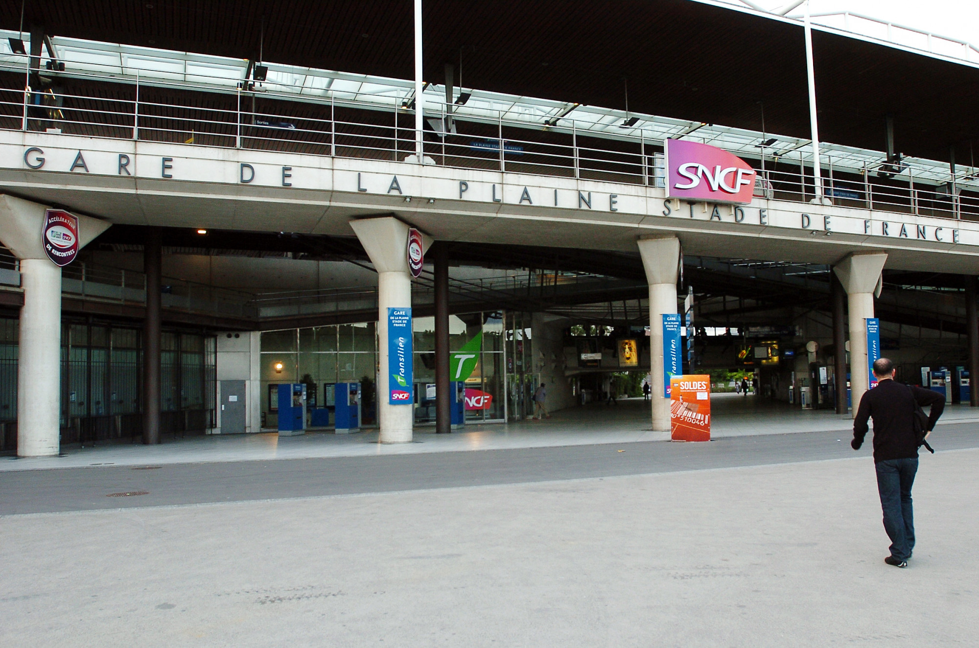 Supporteurs tués par un RER au Stade de France la SNCF renvoyée en correctionnelle