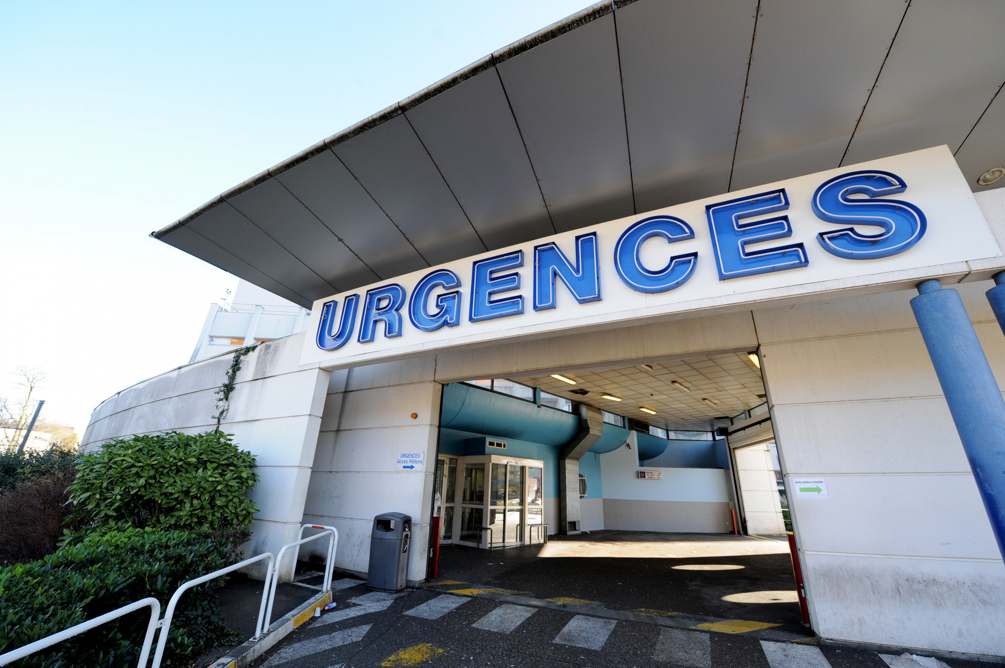 CHU de Tours "Il n’y a ni faute, ni négligence", selon le professeur — free download