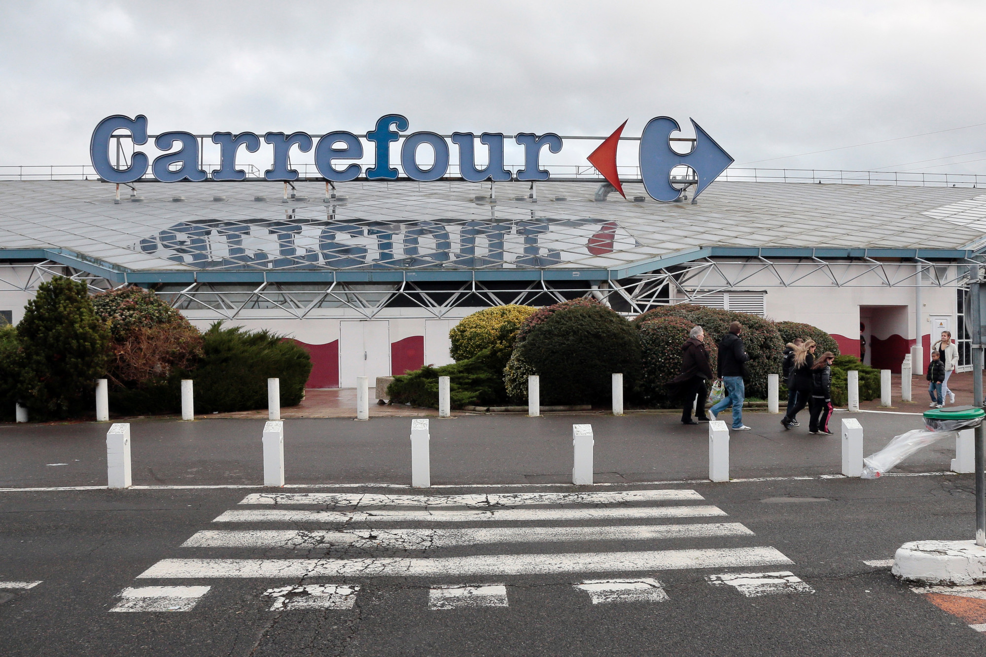 Grève chez Carrefour "On veut des augmentations des salaires