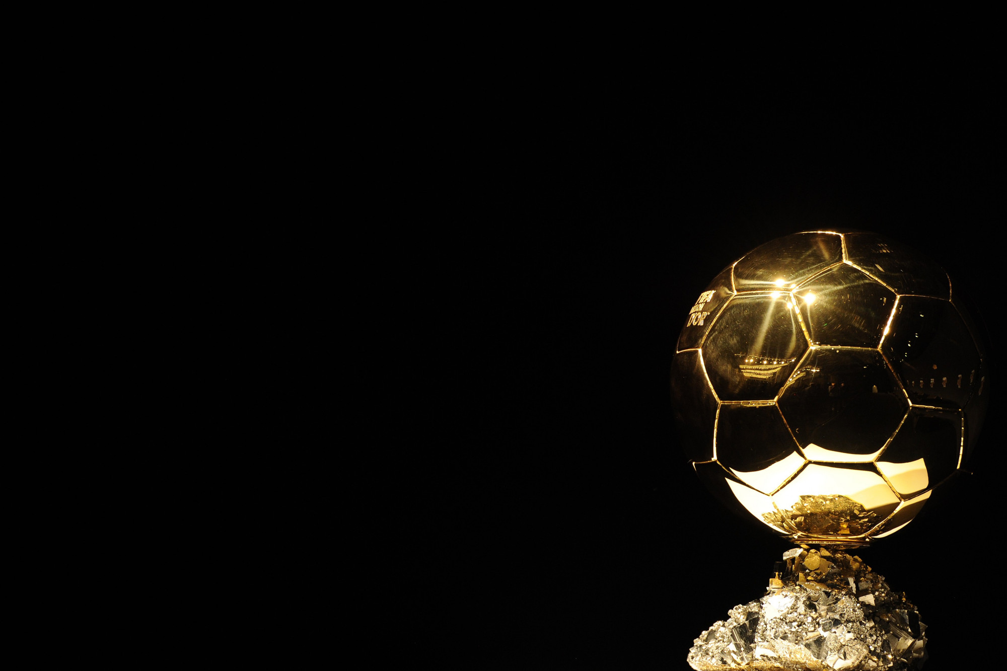 Quel Est Le Ballon D Or Ballon d'Or 2014 : les trois unes de "France Football" sont prêtes