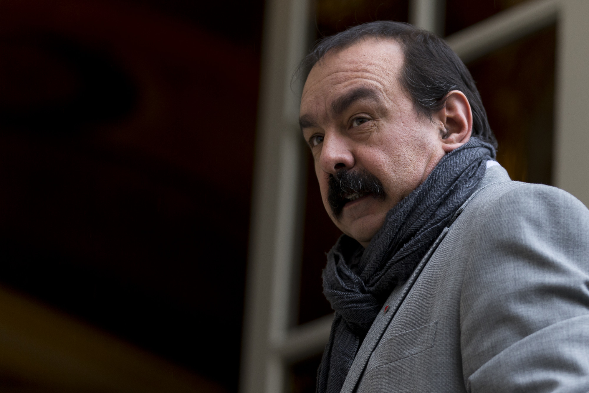 Philippe Martinez Twitter Euro 2016 : Philippe Martinez reconnaît que bloquer les fans ternirait