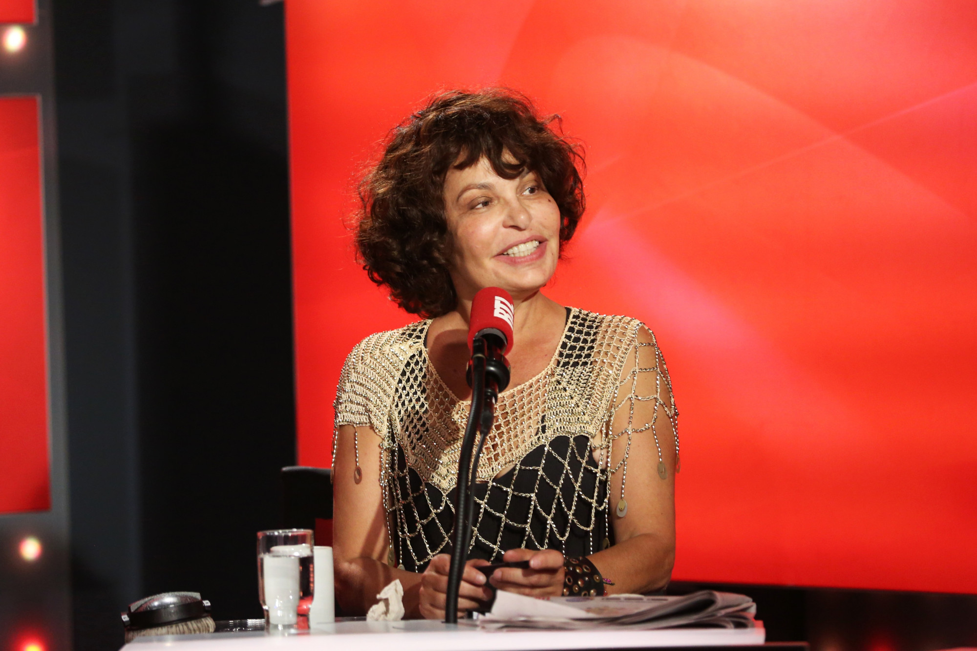 Films Et Séries Tv Avec Isabelle Mergault VIDÉO - Le retour d'Isabelle Mergault