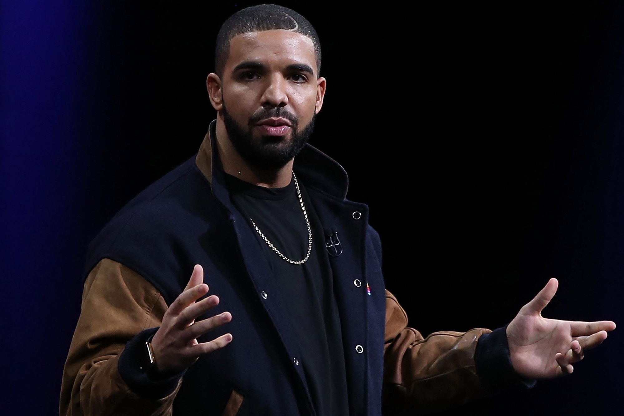En images drake d voile la pochette de son nouvel album aussit t