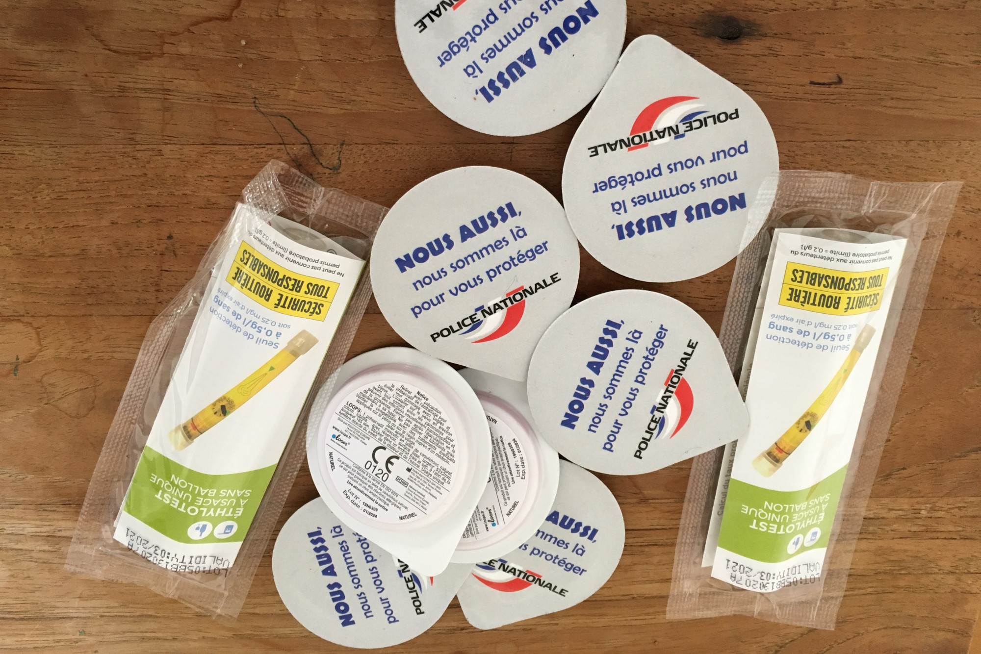 Strasbourg Quand Des Policiers Distribuent Des Preservatifs Sigles Police Nationale