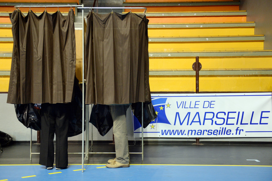 Est Il Obligatoire De Passer Par L'isoloir Pour Voter Faut-il garder pour soi ses intentions de vote
