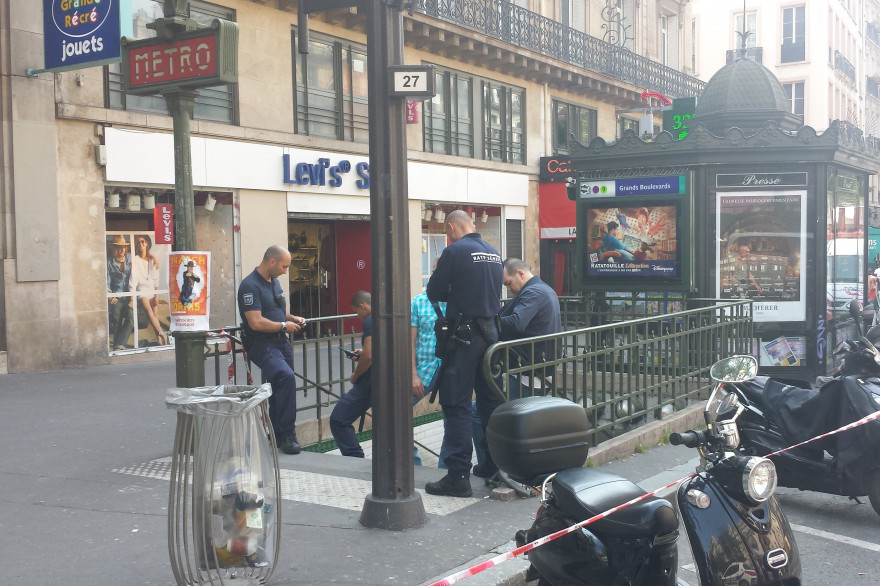 Fusillade après un braquage à Paris, la station Grands Boulevards évacuée