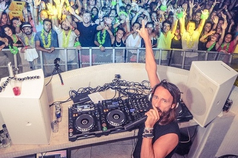 Bob Sinclar en plein show