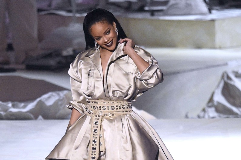 La jolie Rihanna lors de la remise de son prix
