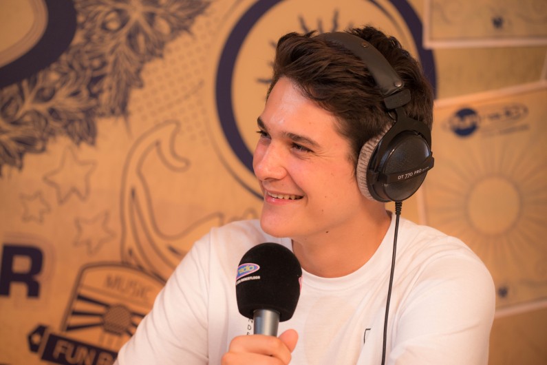 Kungs en interview sur Fun Radio