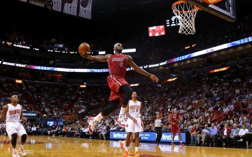 lebron james dunking on jason terry