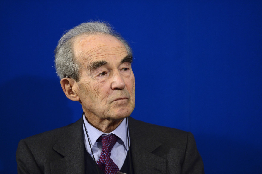 Robert Badinter le 25 novembre 2013.