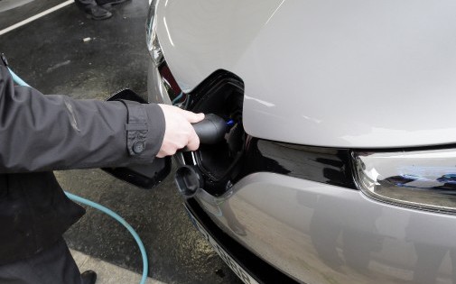 Il y a aujourd'hui 8.000 bornes de recharge en France
