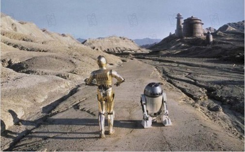 "Star Wars 7" serait tourné en partie à Abou Dabi afin de recréer la planète Tatooine.