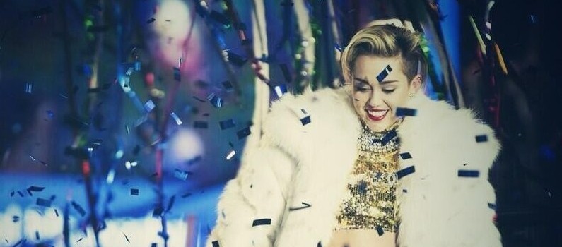 Miley Cyrus sur scène le soir du 31 décembre 2013