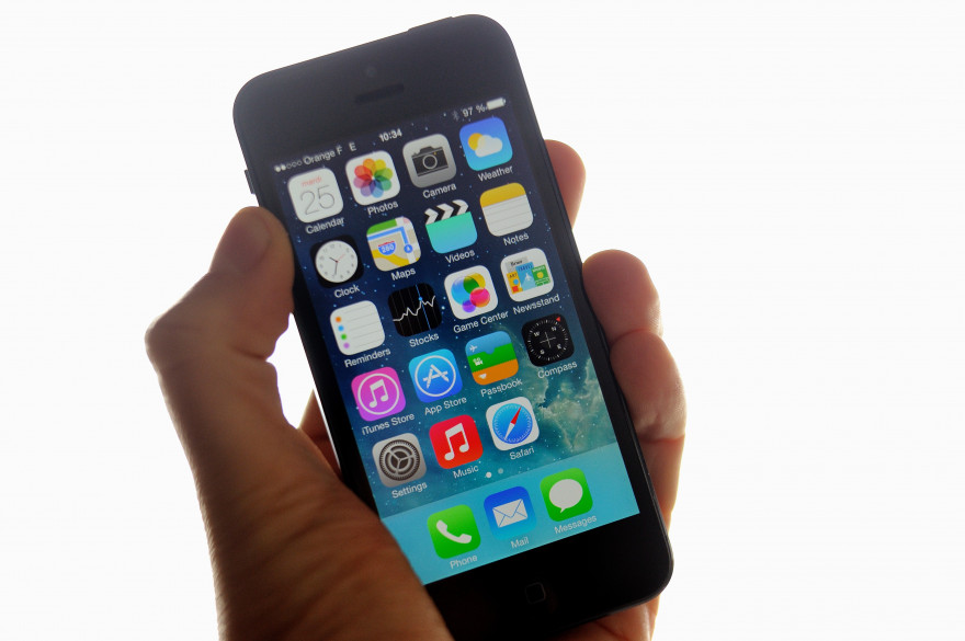 Un iPhone 5 (image d'illustration).