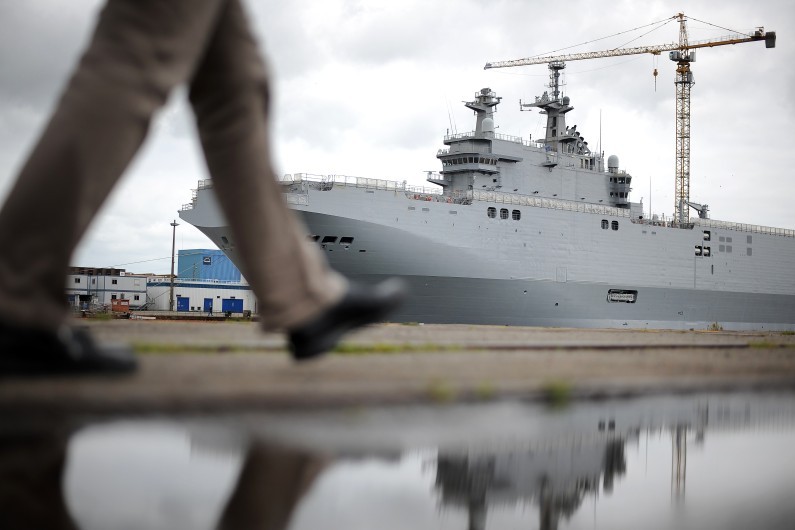 La France doit livrer à la Russie deux navires de guerre de type Mistral en vertu d'un contrat signé en 2011