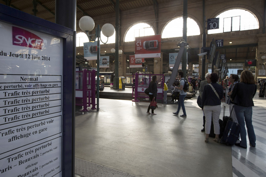 Le hall de la Gare du Nord à Paris lors de la grève à la SNCF, le 12 juin 2014.