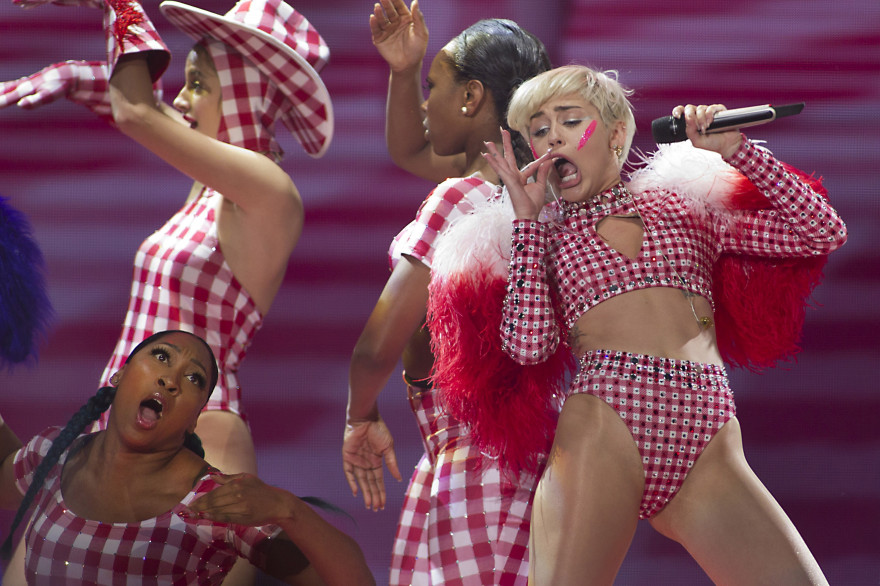Miley Cyrus en concert à Amsterdam le 22 juin 2014