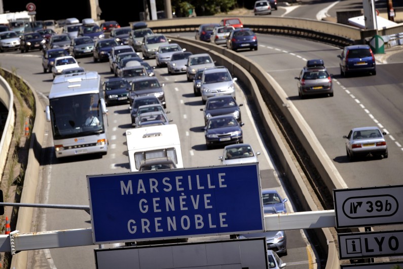 Des automobilistes pris dans les bouchons (Illustration)