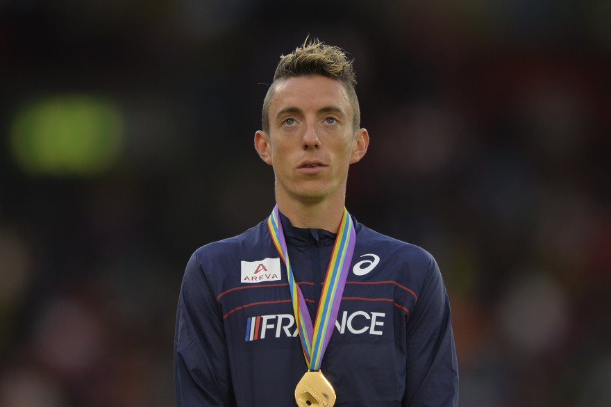 Yoann Kowal sur la plus haute marche du podium lors des championnats d'Europe d'athlétisme 2014 de Zurich