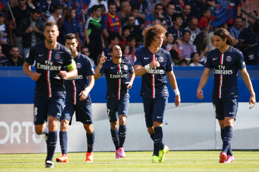 Les parisiens fêtent le but d'Edinson Cavani face à Bastia, le 16 août 2014