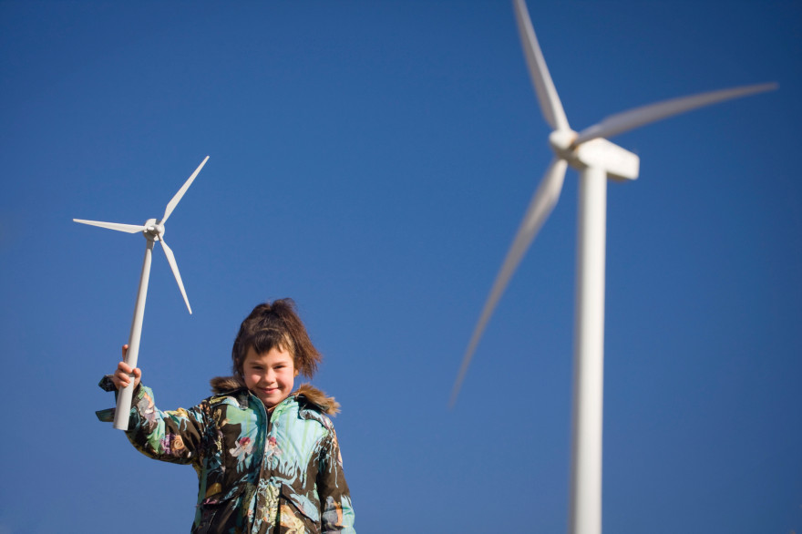 La pose d'une éolienne requiert un équipement spécifique, contactez une entreprise spécialisée