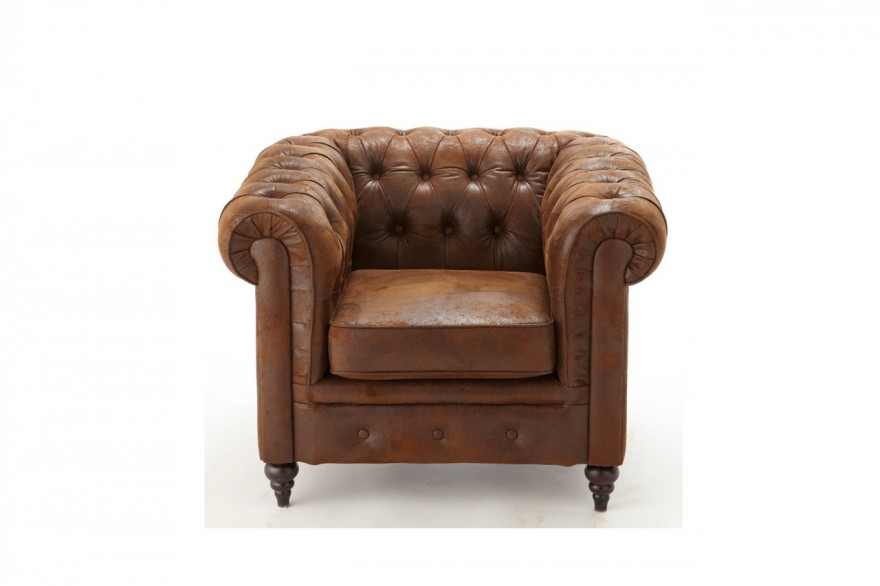 Renforcez l'aspect vintage de votre déco avec ce fauteuil vieilli. Fauteuil style Chesterfield, 3 Suisses, 201,49 €